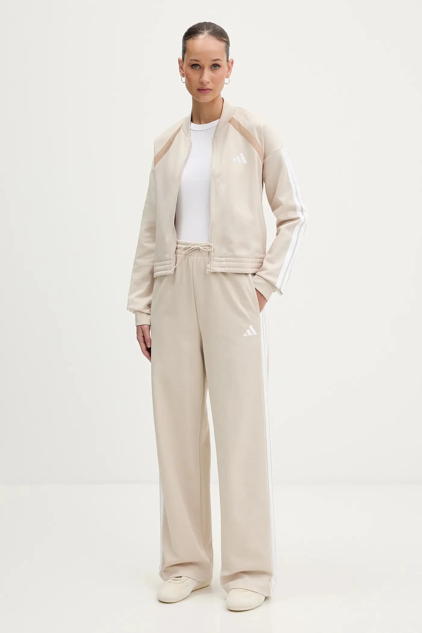 Спортивный костюм для командного спорта