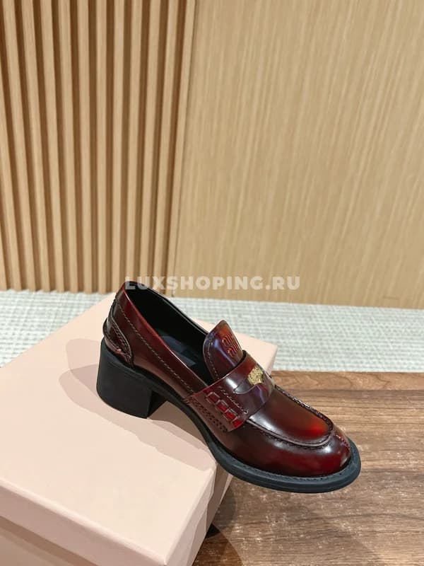 Лоферы Miu бордо - фото 3