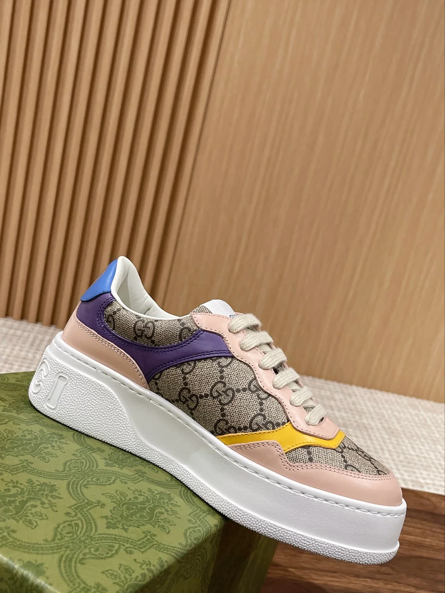 Кеды Gucci Chunky розовые - фото 4