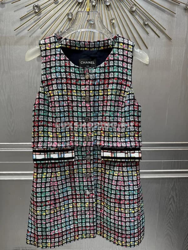Твидовое платье Chanel