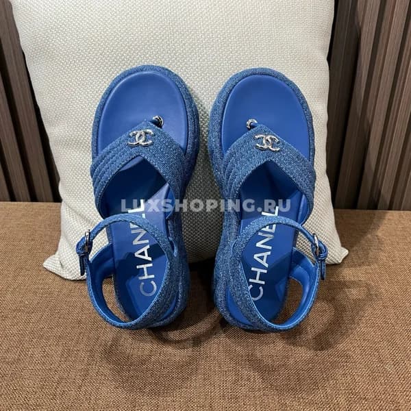 Джинсовые сандали Chanel - фото 5