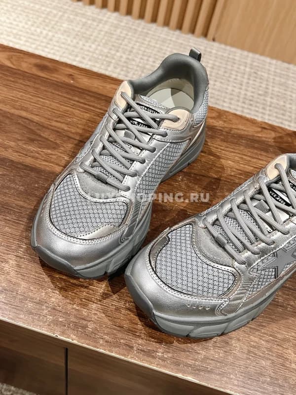 Кроссовки Golden Goose Lightstar серебрянные - фото 3