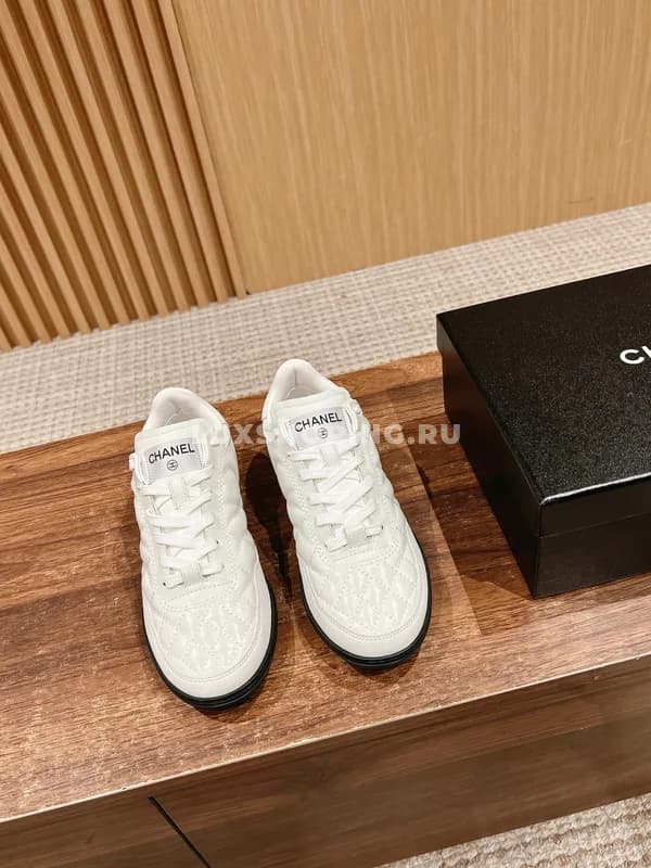 Кроссовки Chanel ретро белые