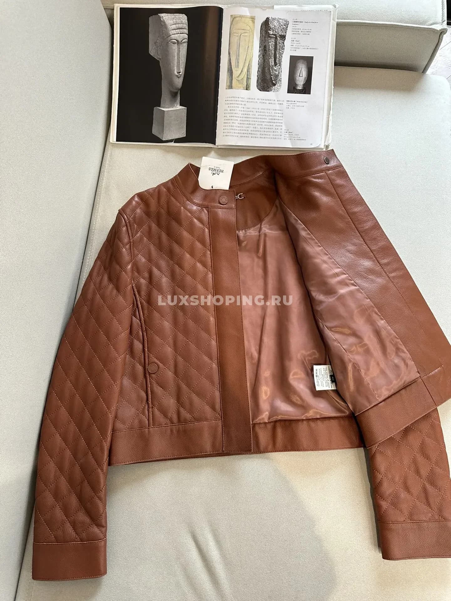 Кожаная куртка Bottega коричневая - фото 5