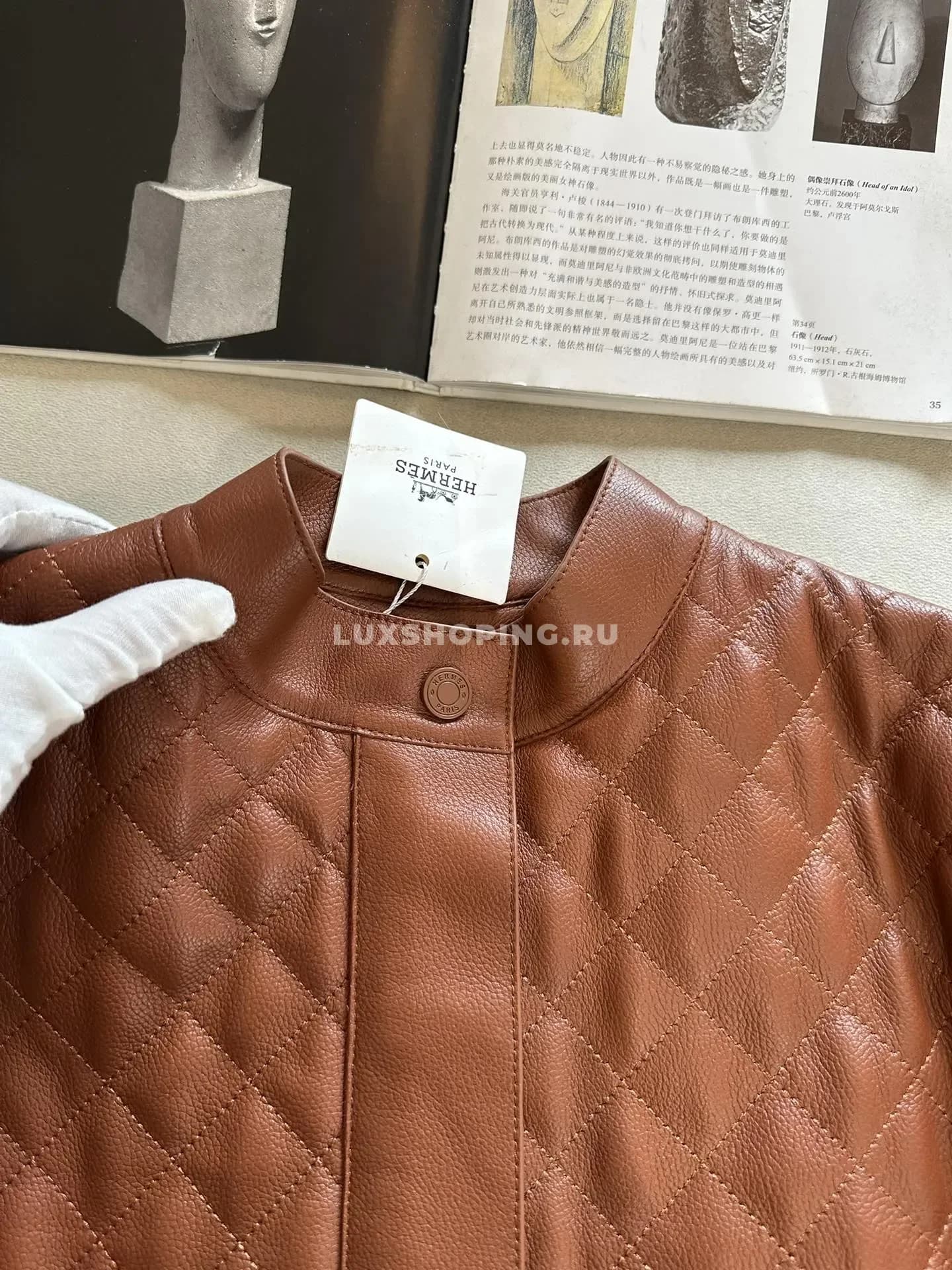 Кожаная куртка Bottega коричневая - фото 6