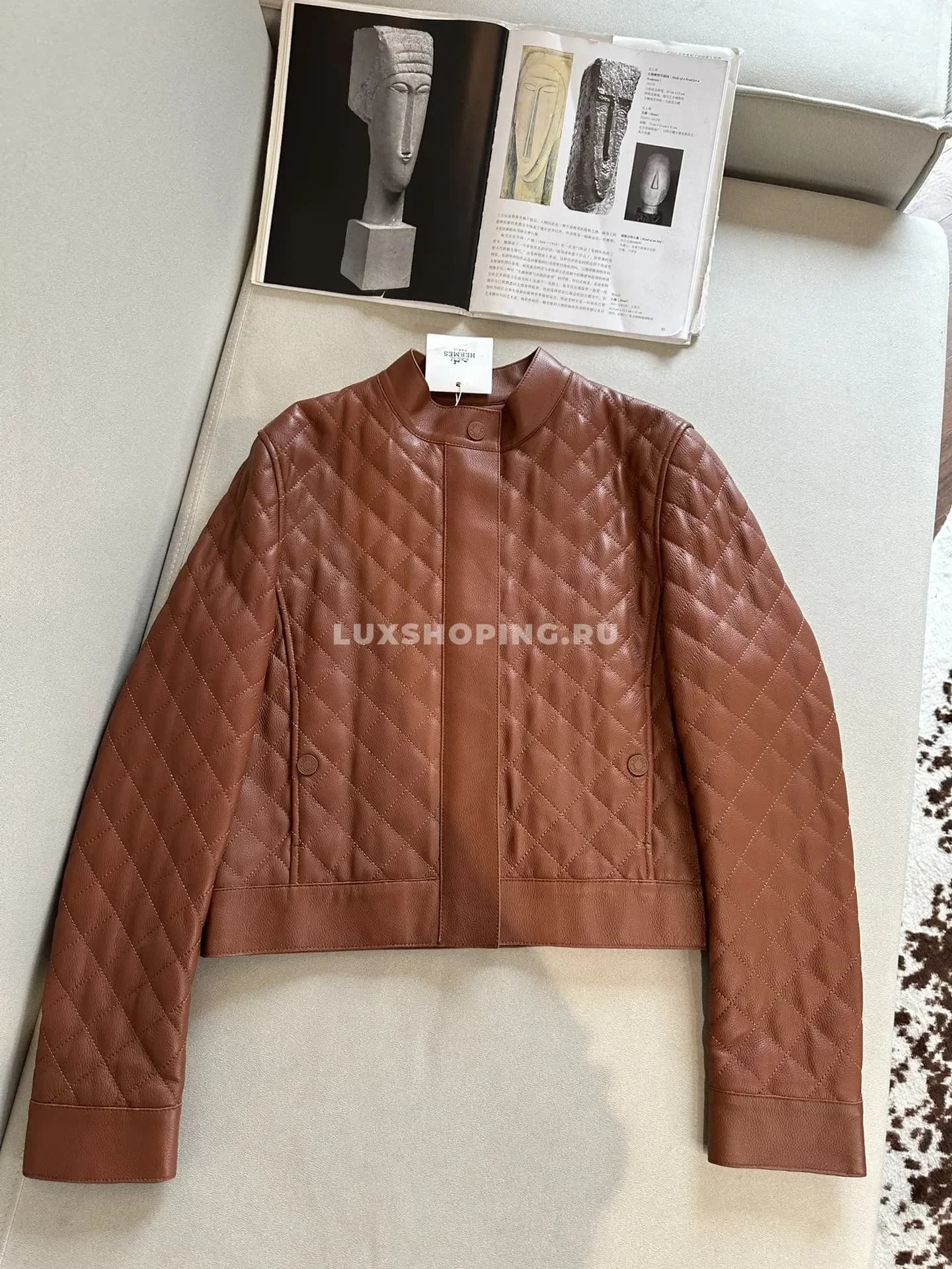 Кожаная куртка Bottega коричневая - фото 9