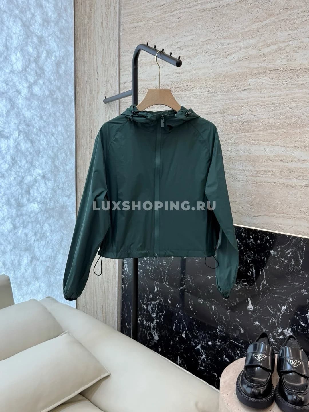 Burberry  зеленая куртка легкая дышащая удобная