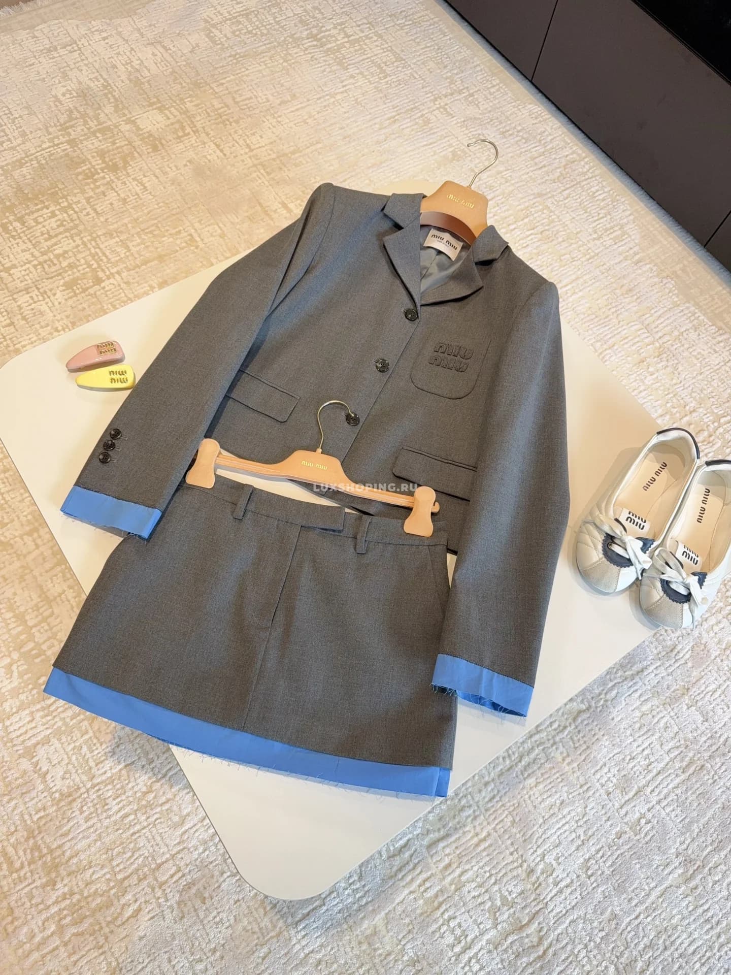 Шерстяной костюм Miu Miu