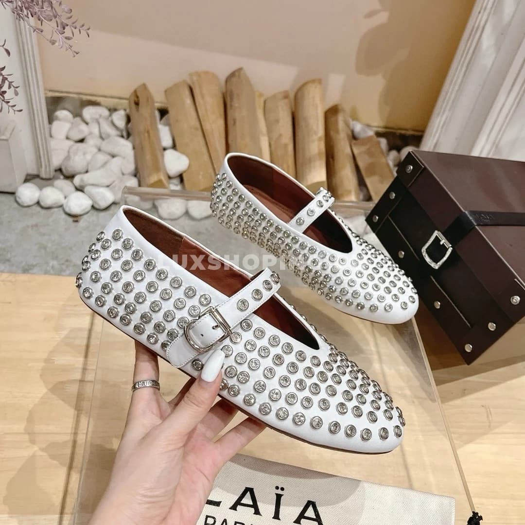 ALAIA Кожаные балетки с кристаллами белые - фото 3