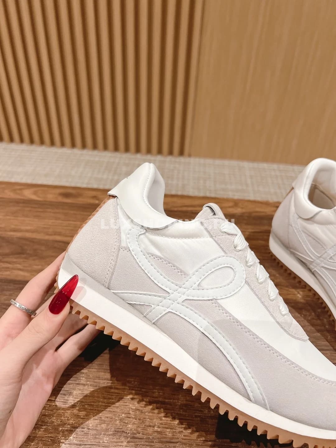 Кроссовки Loewe FLOW RUNNER белые - фото 7