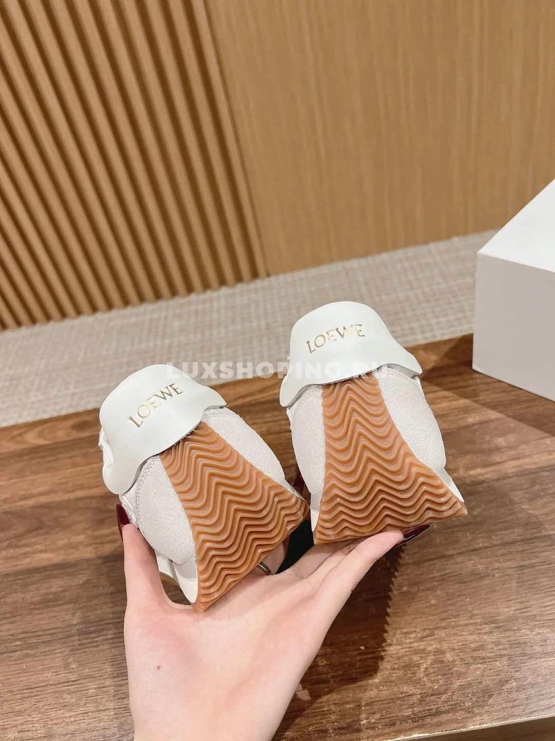 Кроссовки Loewe FLOW RUNNER белые - фото 8