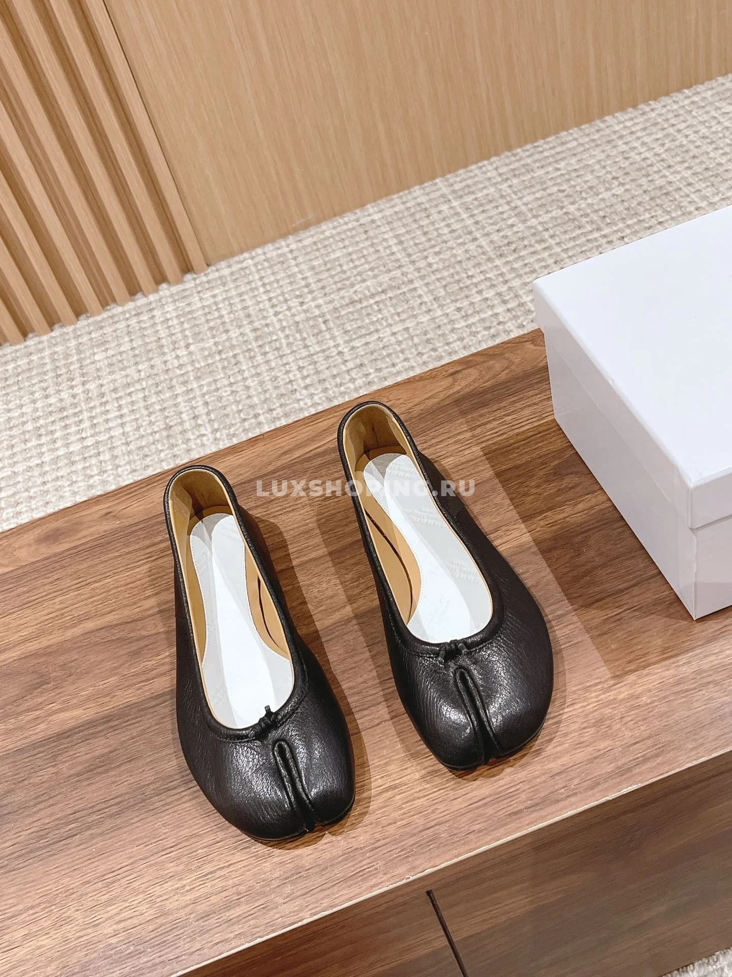 Балетки Margiela Tabi черные