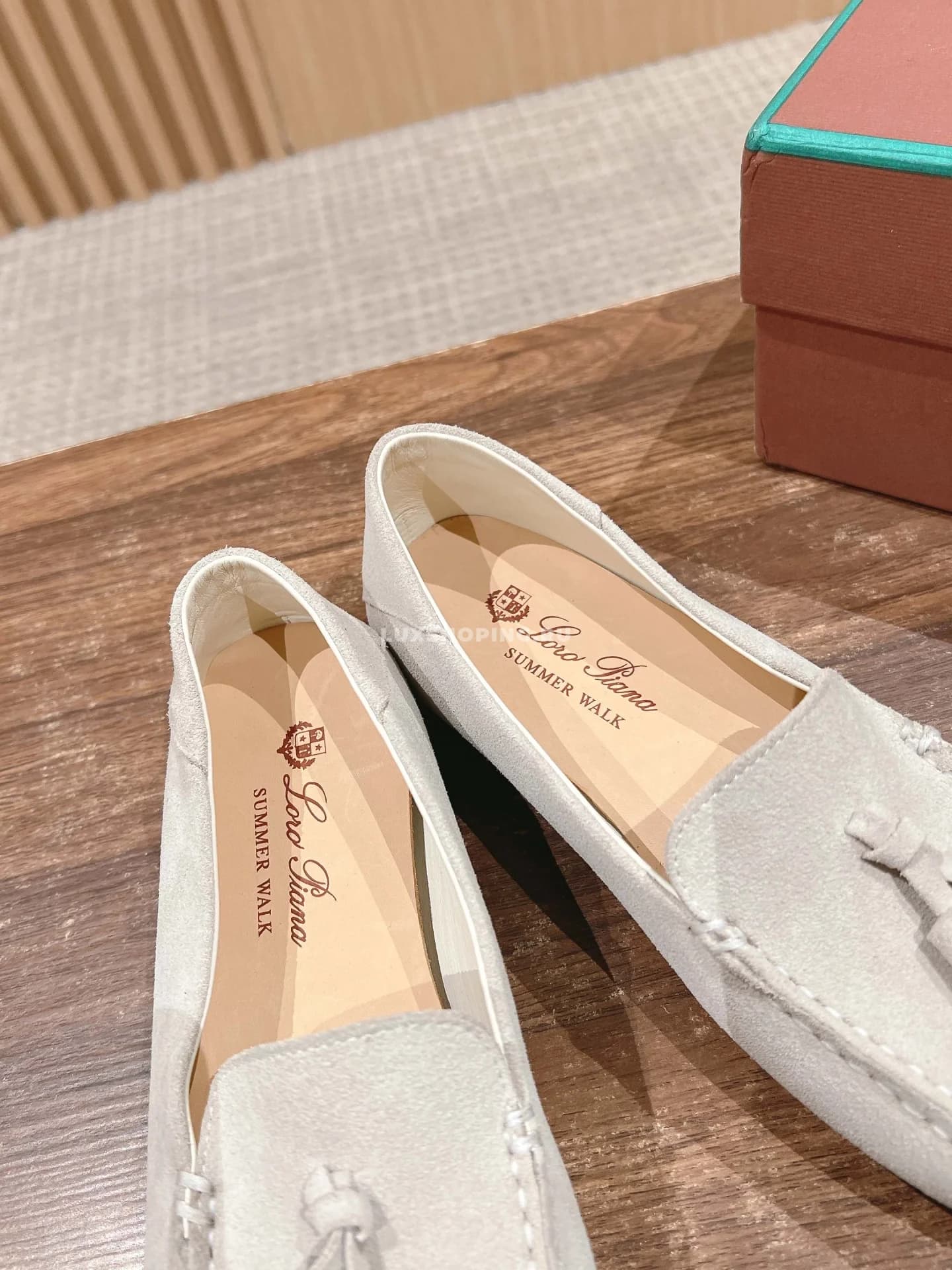 Мокасины замшевые с кисточками Loro Piana белые - фото 5