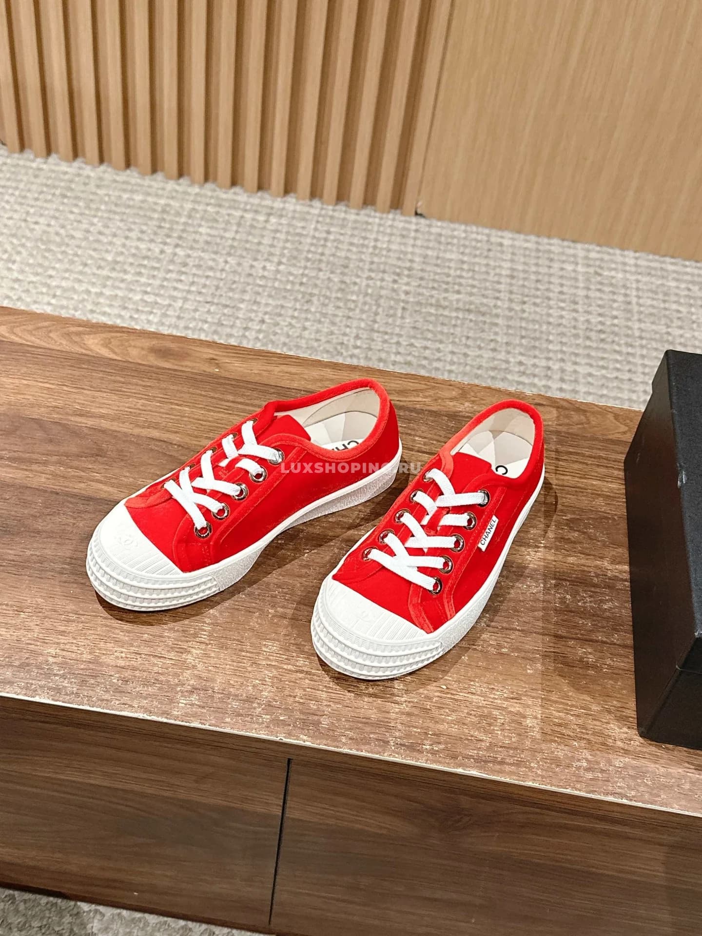 Кеды Chanel в ретро-стиле красные - фото 3