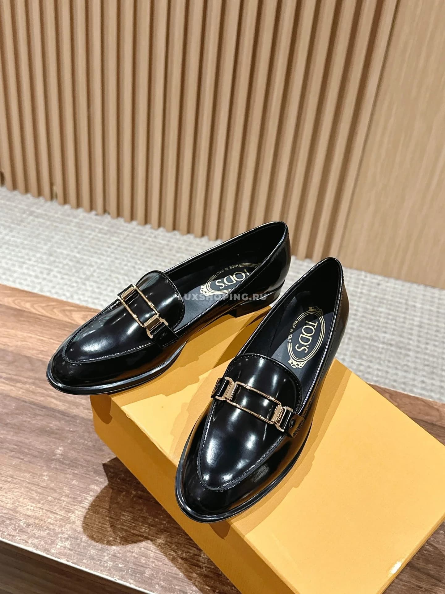 Лоферы Tods лакированные черные - фото 3
