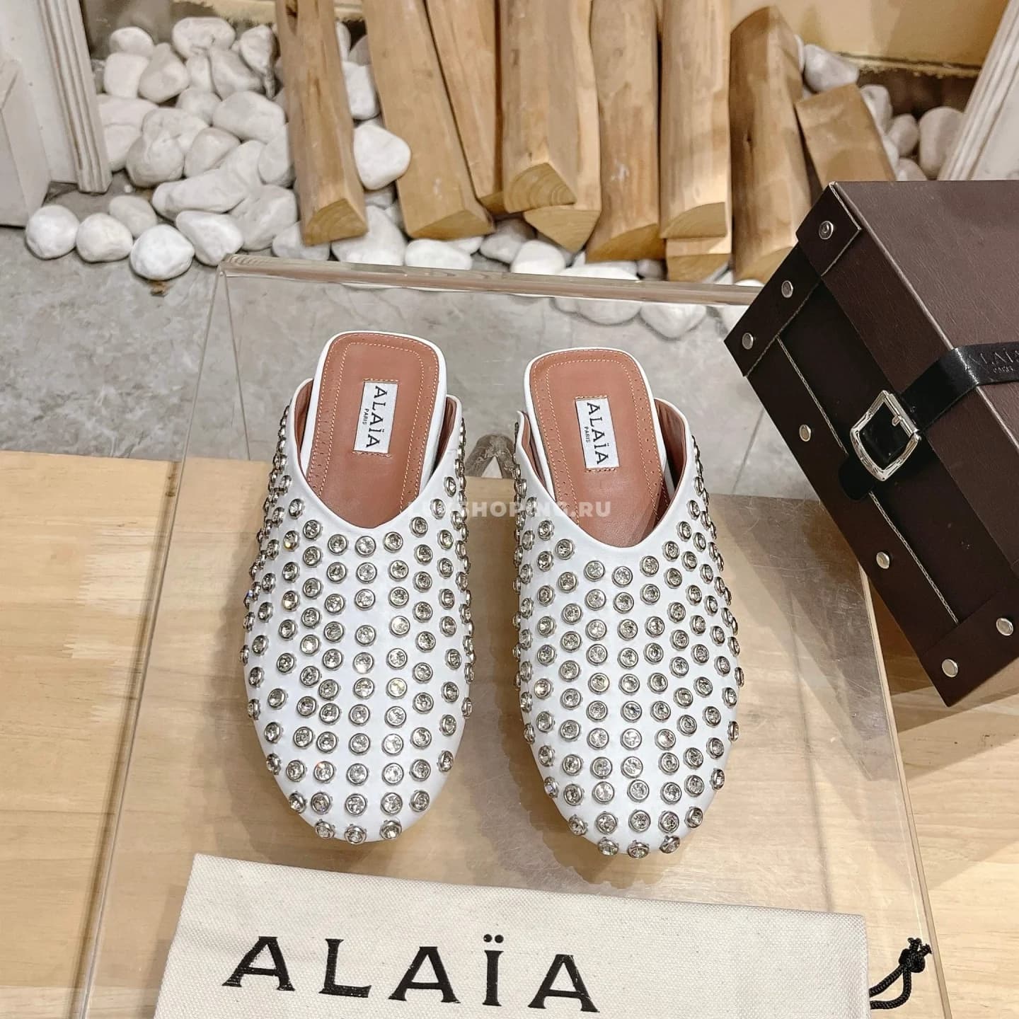 Мюли ALAÏA Crystal-Embellished белые - фото 2