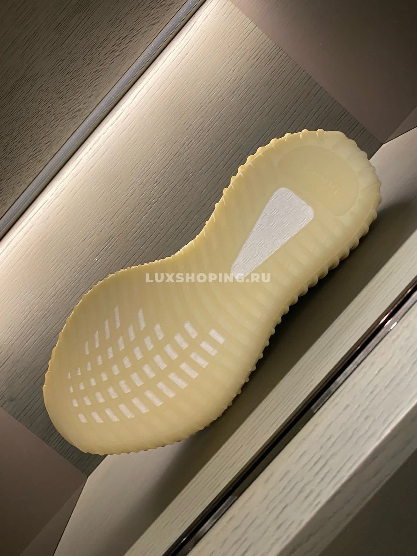 Кроссовки Adidas Yeezy Boost 350 1009Б - фото 9