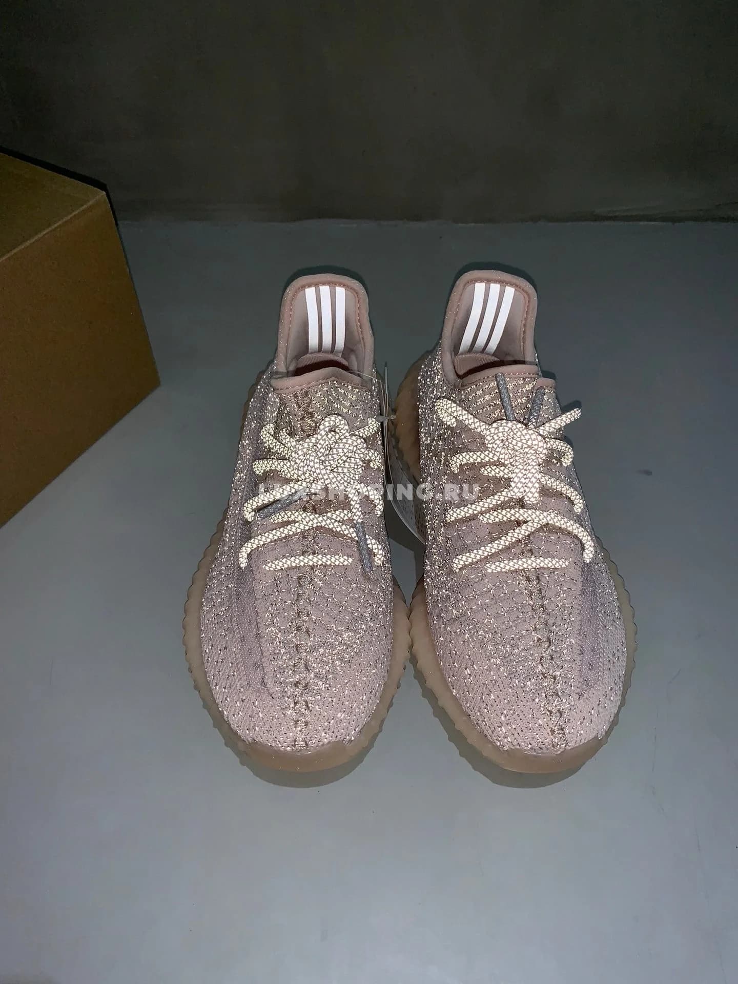 Кроссовки Adidas Yeezy Boost 350 1022Р - фото 3