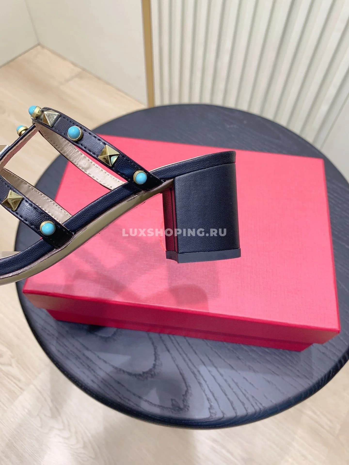 Туфли Valentino 2025 на высоком каблуке, черные - фото 6