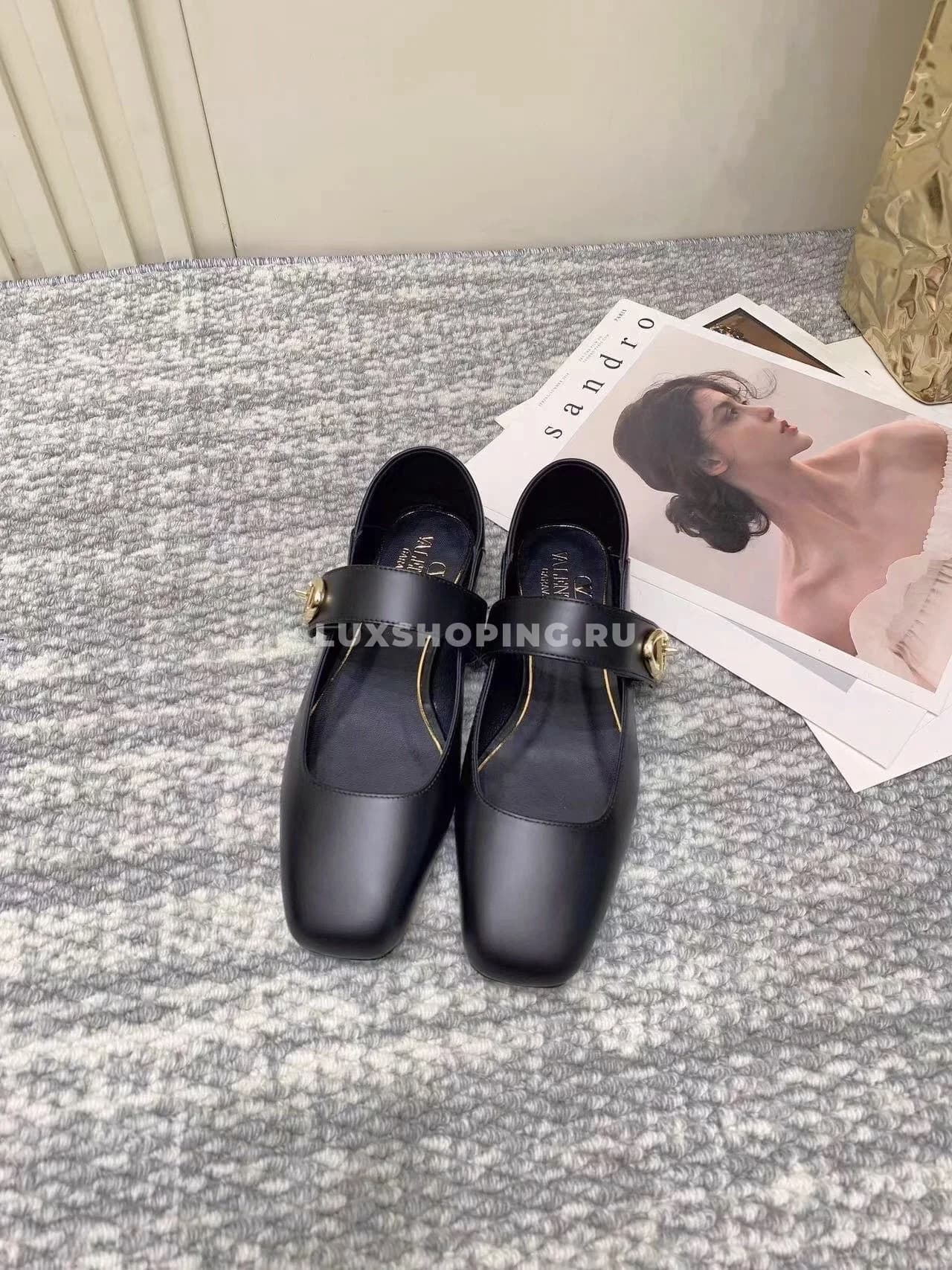 Балетки Valentino Мэри Джейн, закрытые черные