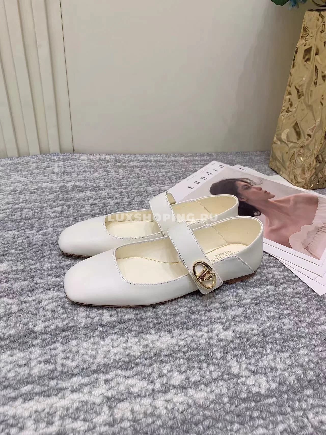 Балетки Valentino Мэри Джейн, закрытые белые - фото 4