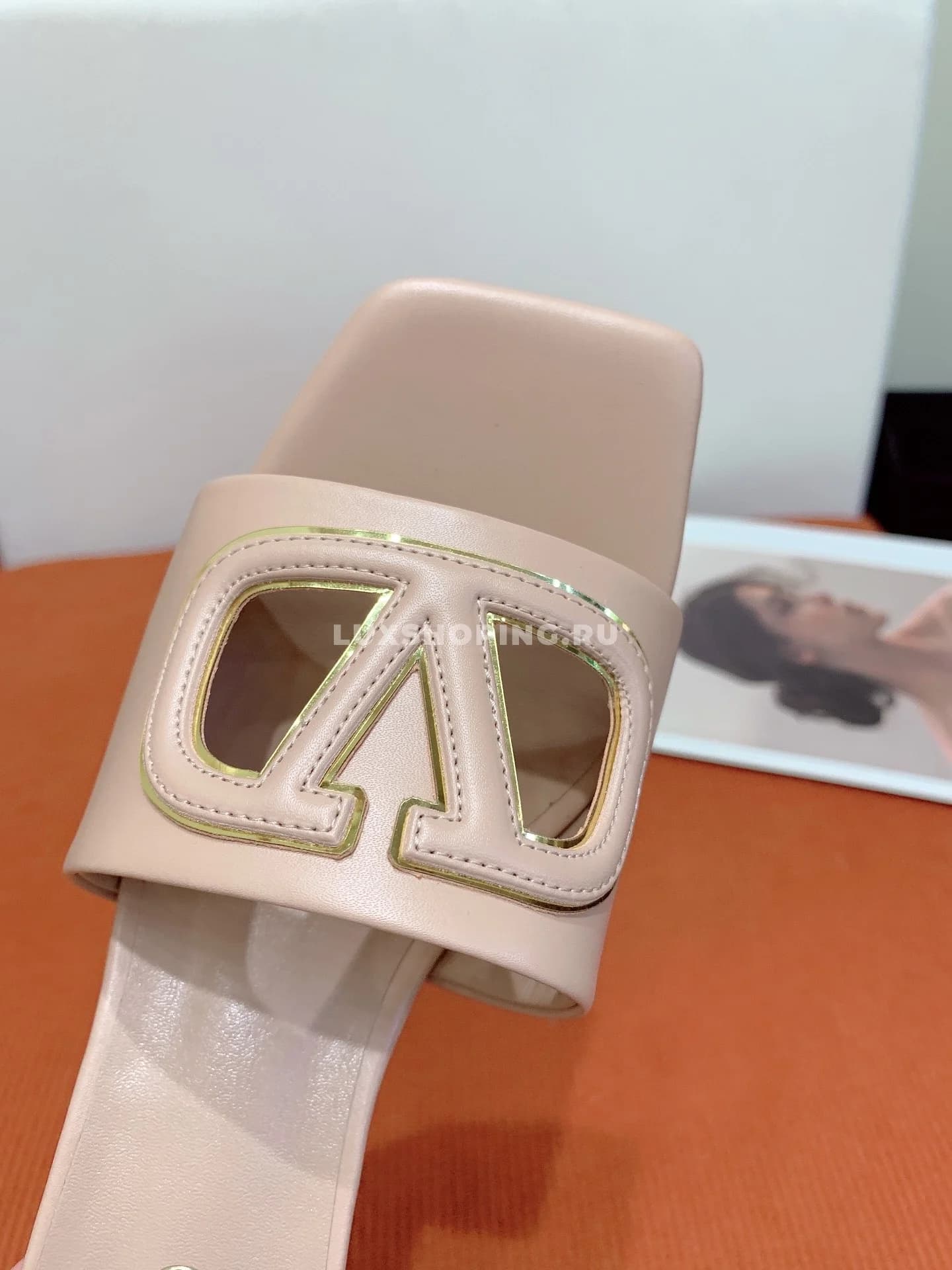 Босоножки Valentino на высоком каблуке, кремовые - фото 5