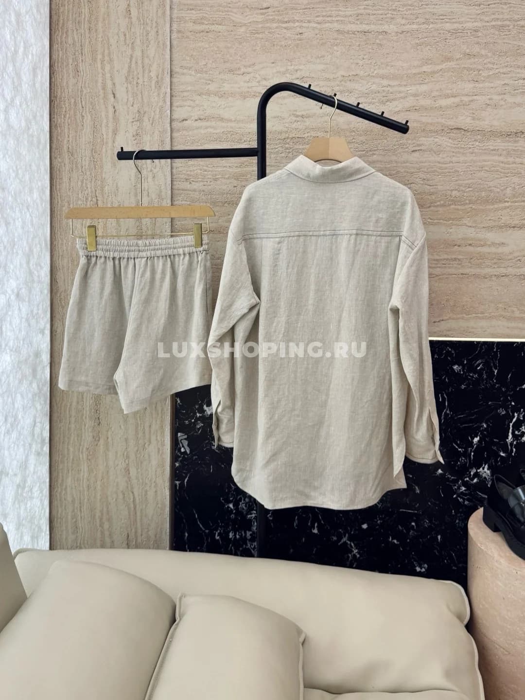 Zimmermann льняной костюм с шортами на завязках бежевый - фото 9