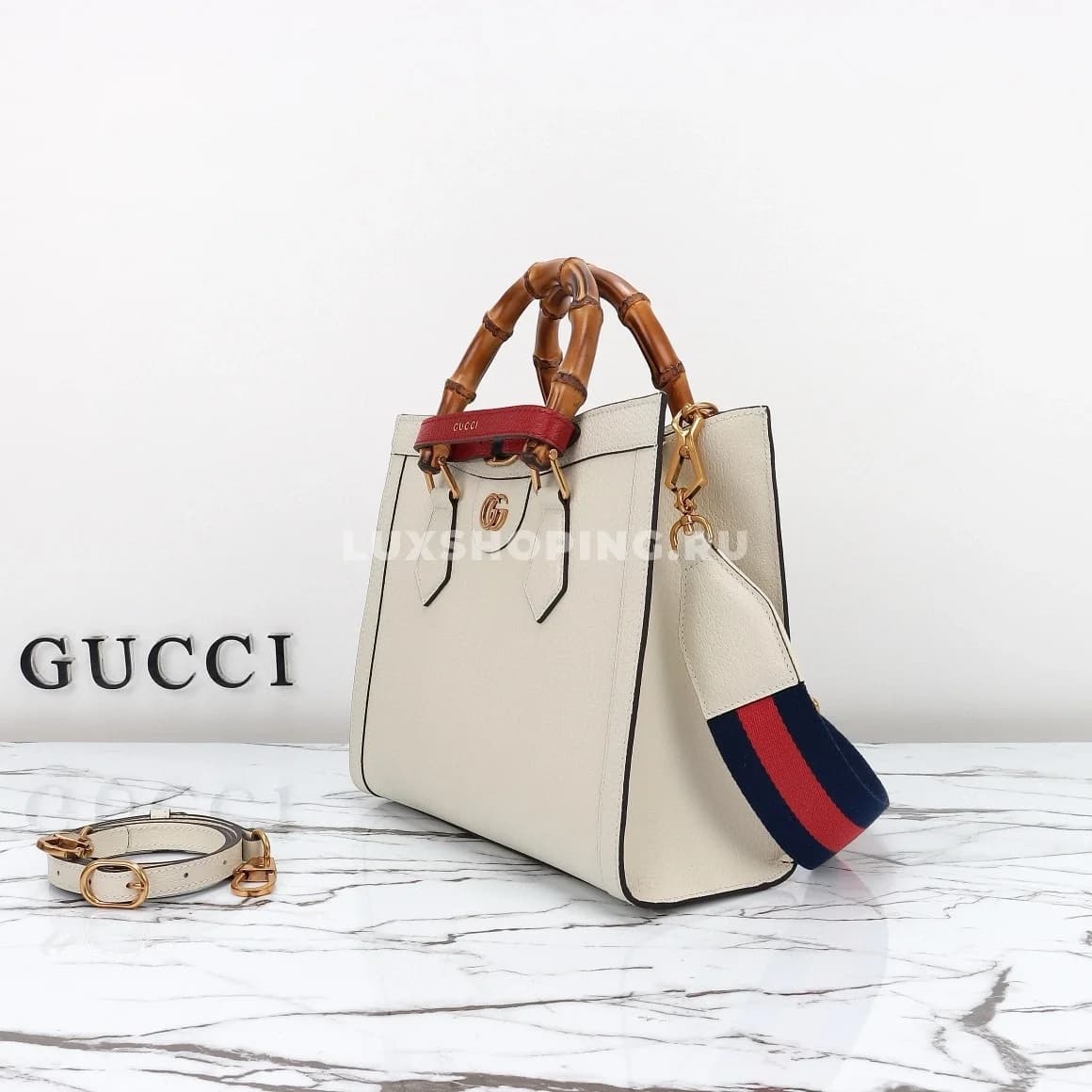Gucci Сумка-тоут Diana 702721 - фото 2