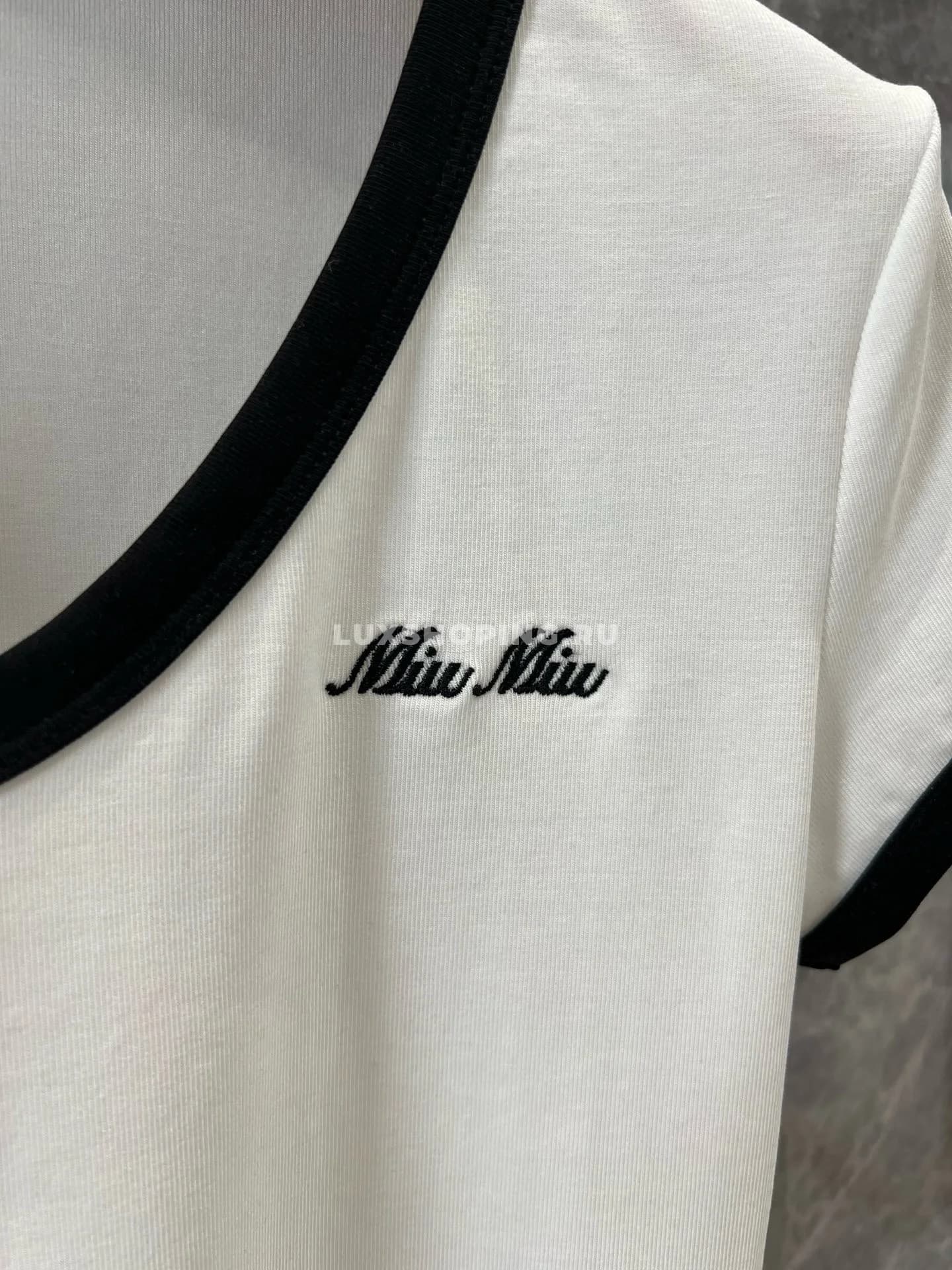 Miu Miu хлопковая футболка с круглым вырезом Белая - фото 5