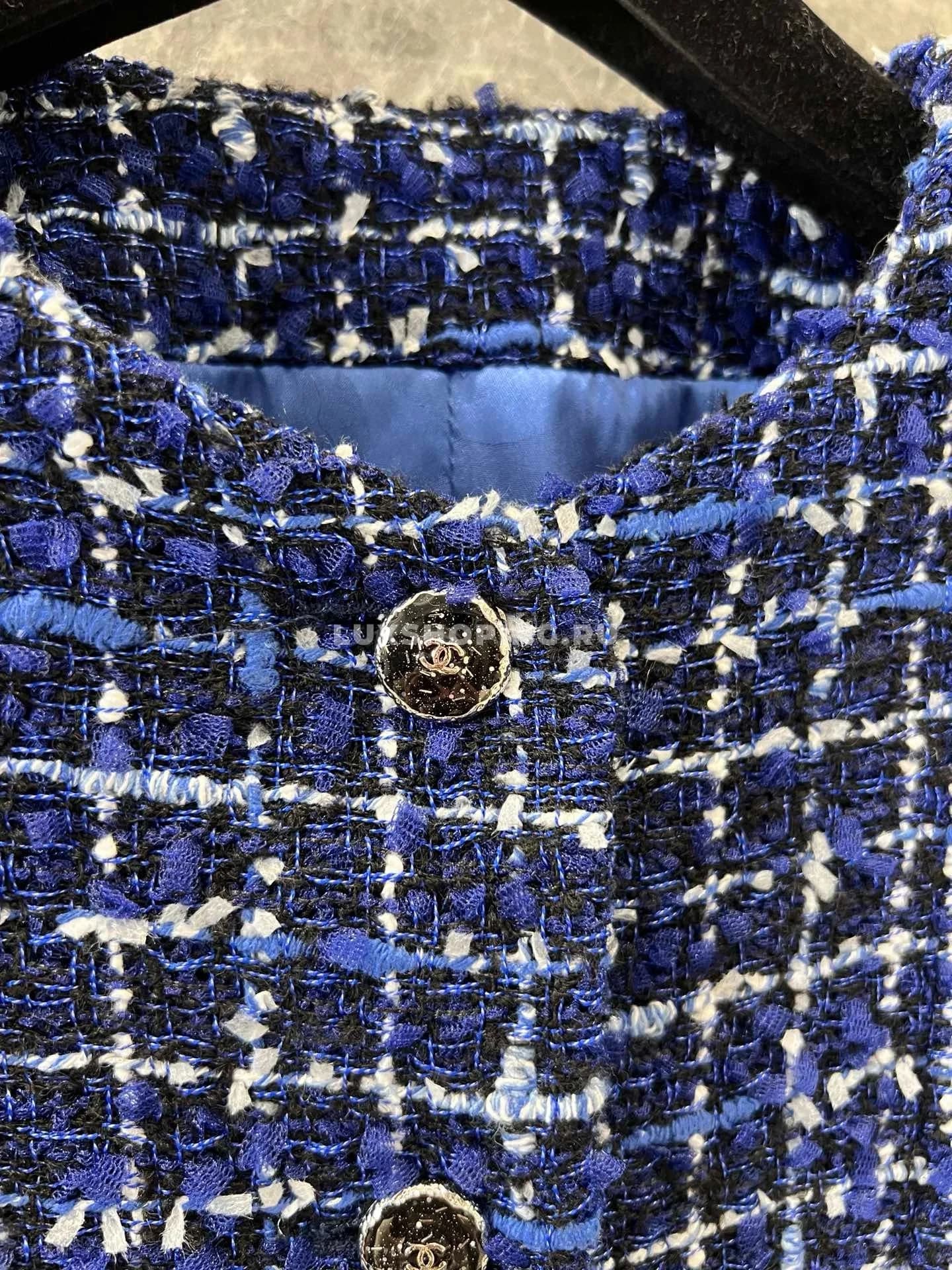 CChanel Твидовый жакет в «Сияющем синем» оттенке - фото 7