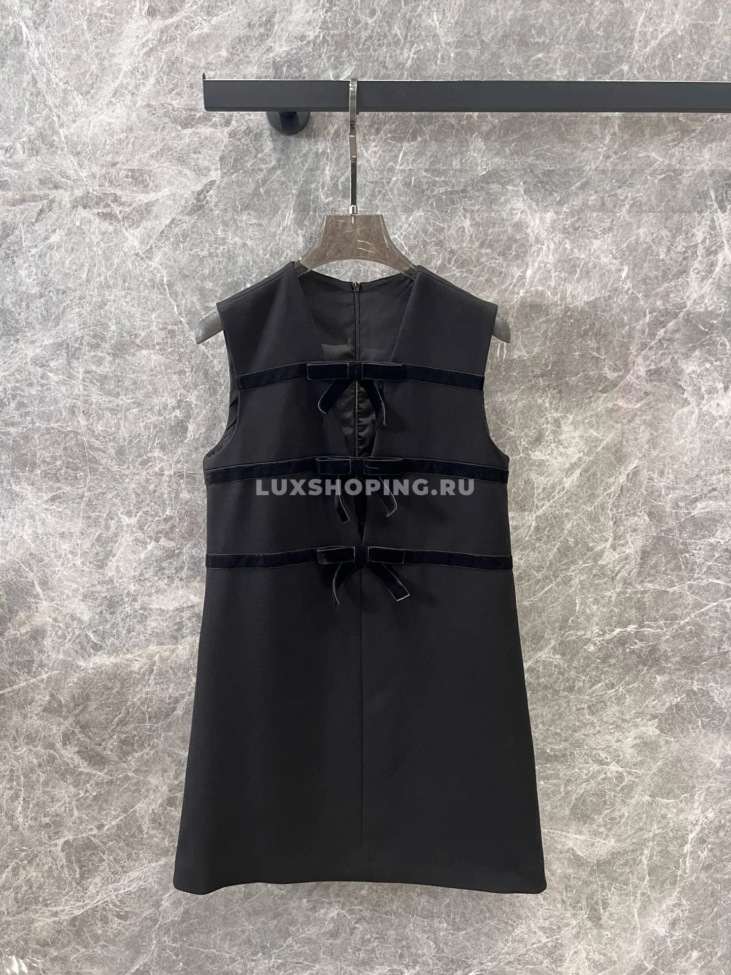 Prada Платье с бархатным бантом - фото 2