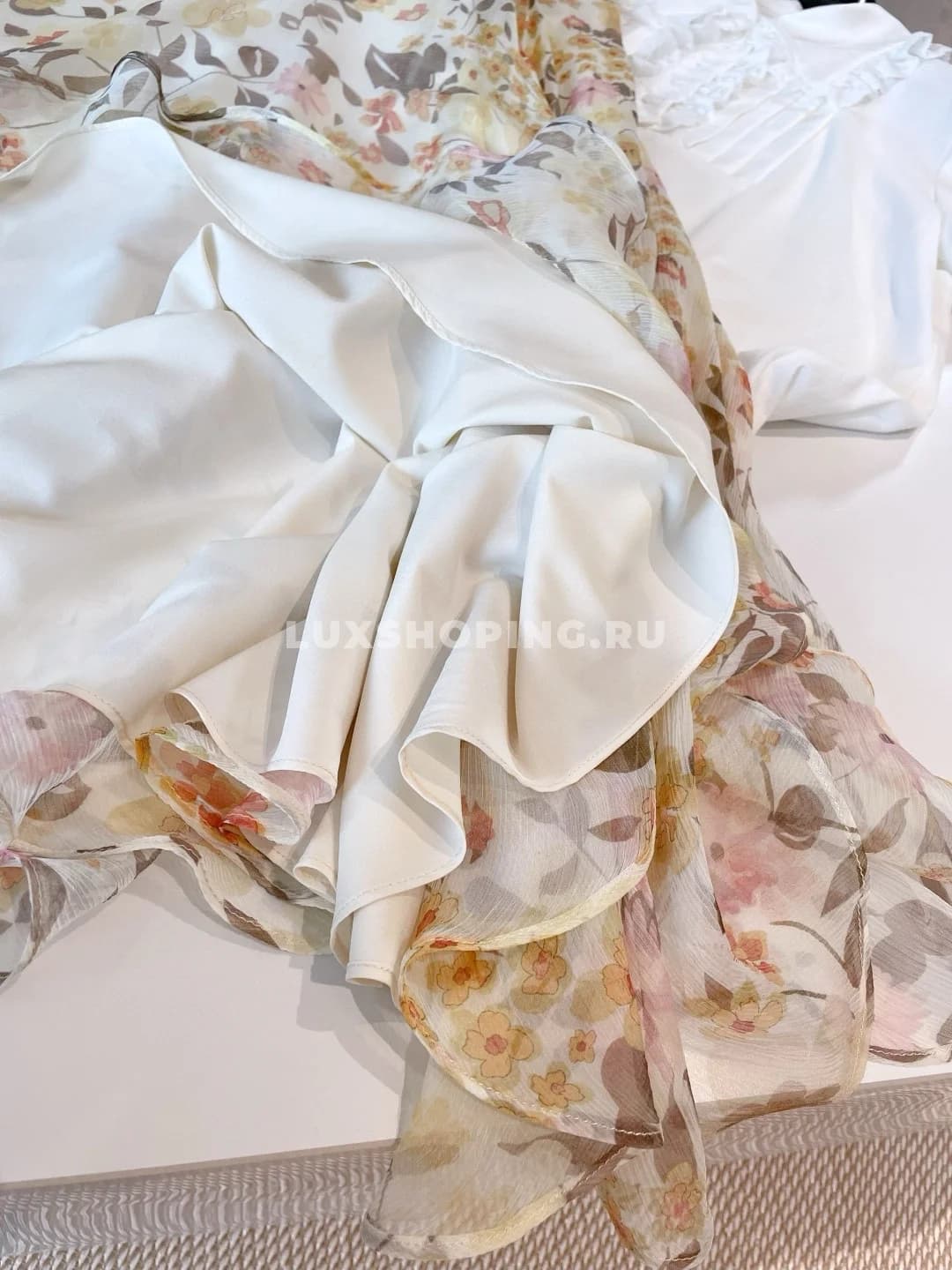 CELINE Шелковая юбка с цветочным принтом - фото 11