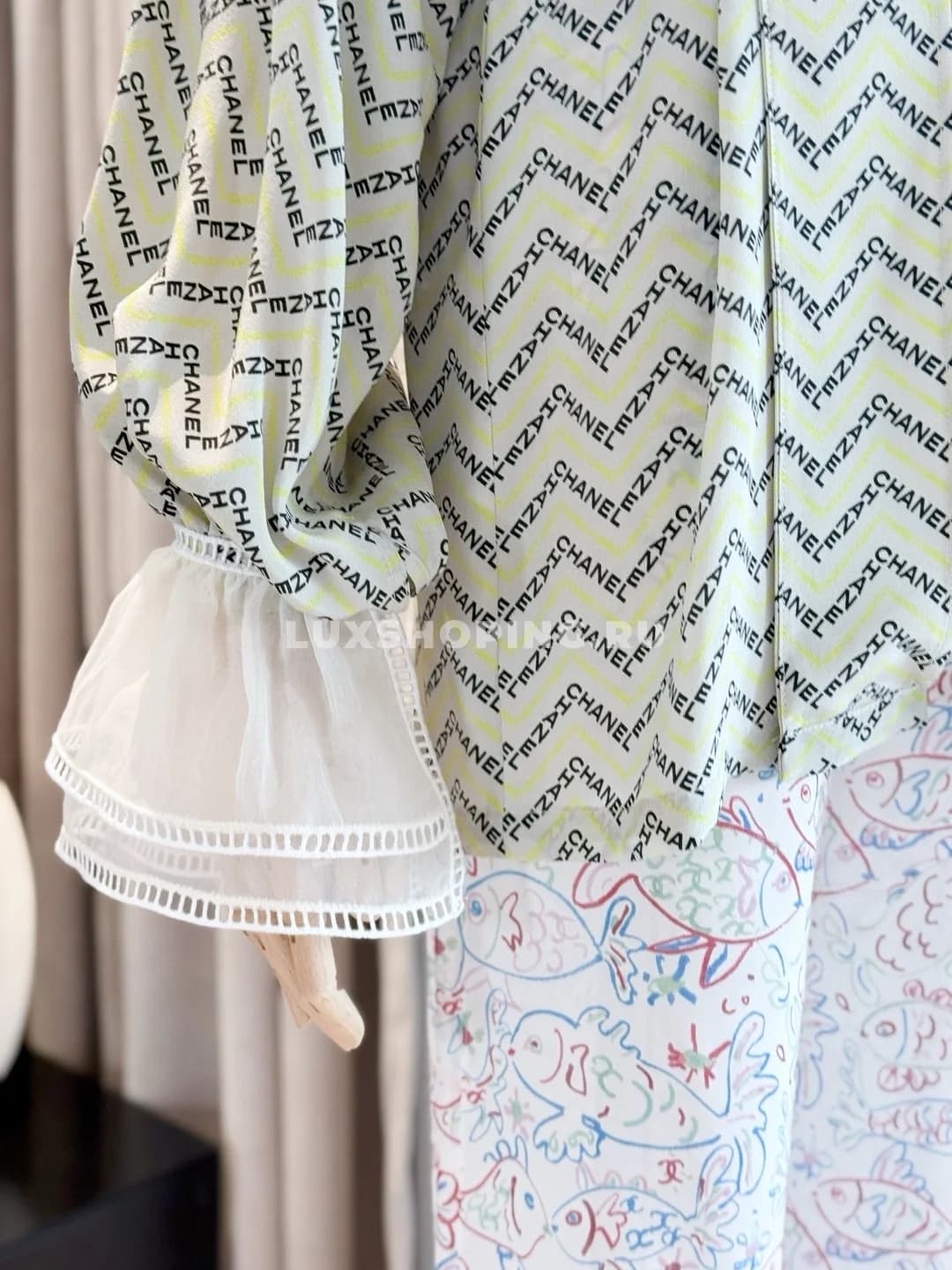 CHANEL Роскошный шелковый кардиган с объемными рукавами - фото 6