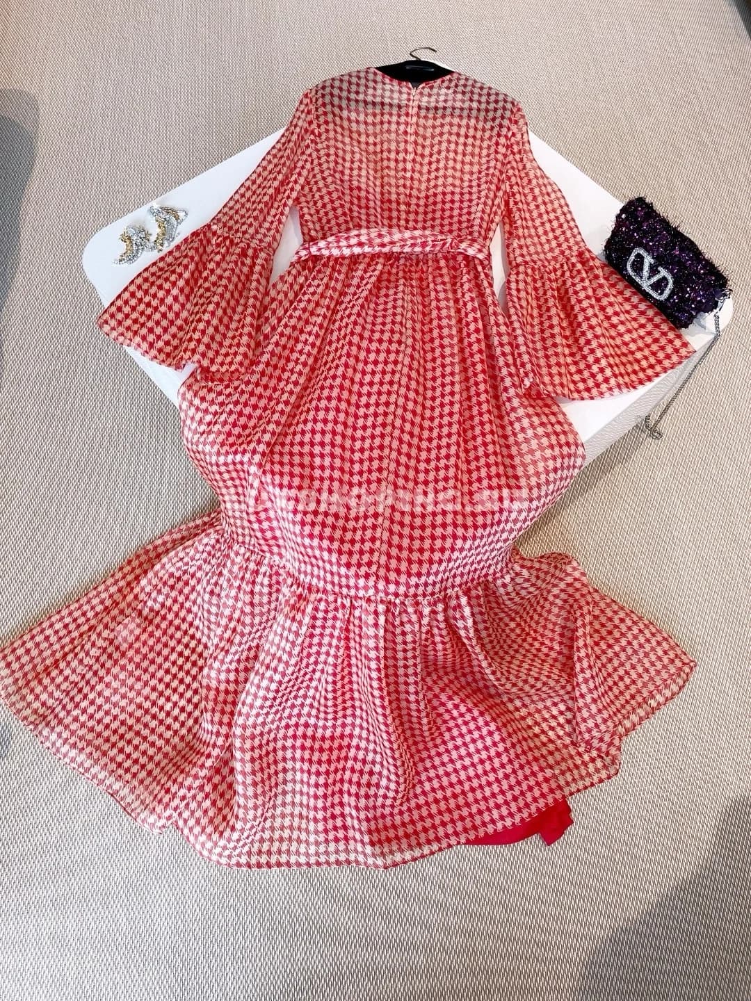 Valentino Элегантное платье из шелковой органзы с узором «гусиная лапка» - фото 10