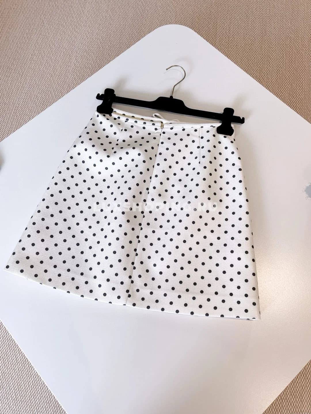 Valentino  Элегантная плиссированная юбка в горох с изысканным бантом - фото 7