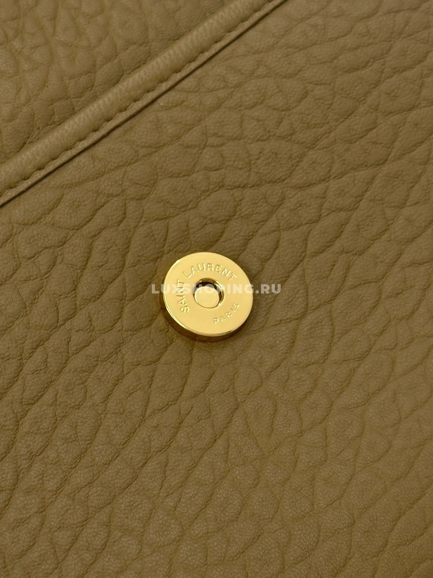 Saint Laurent Сумка Niki 28 см из мягкой овечьей кожи Беж - фото 9