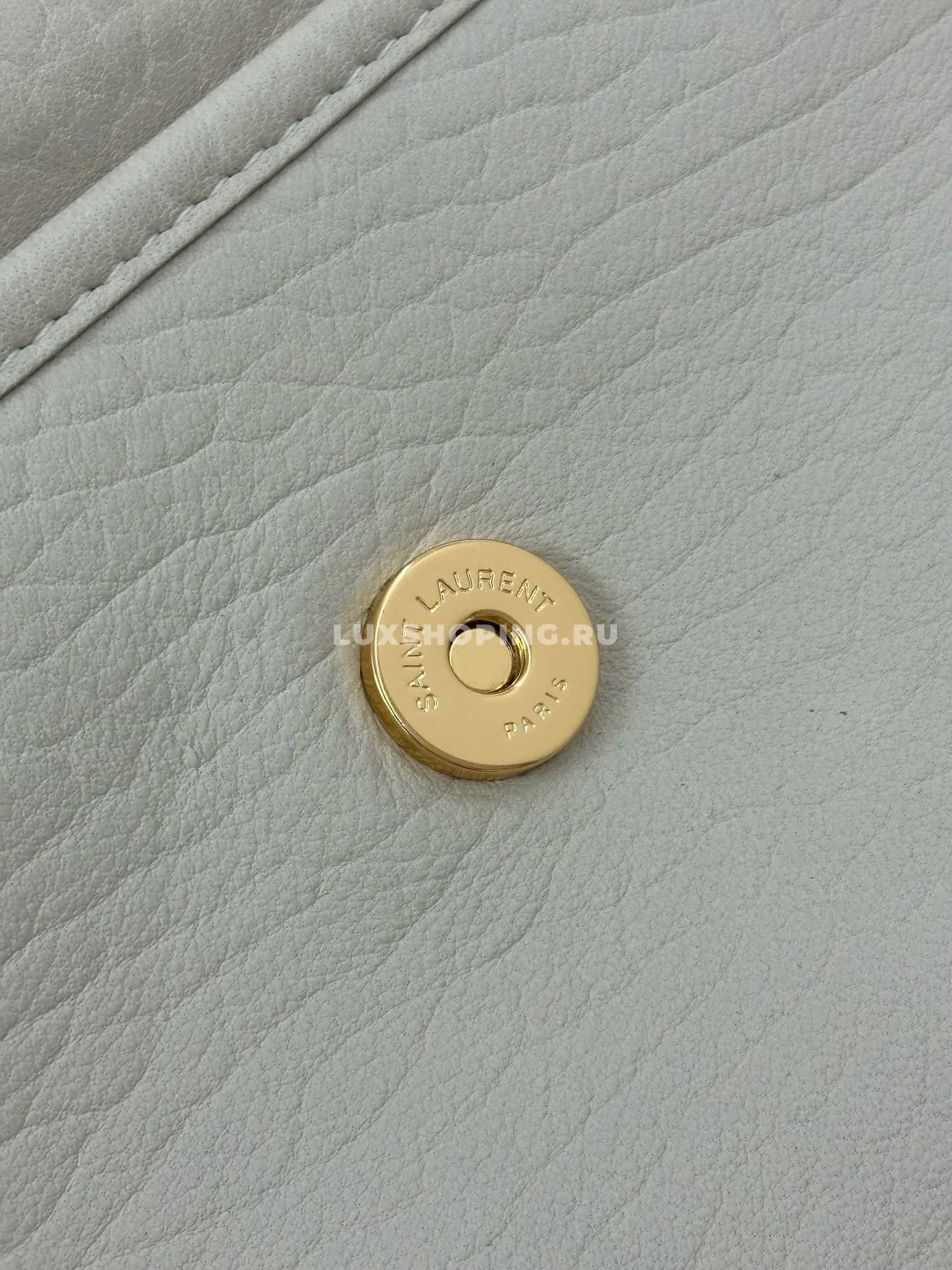 Saint Laurent Сумка Niki 28 см из мягкой овечьей кожи Белая - фото 10