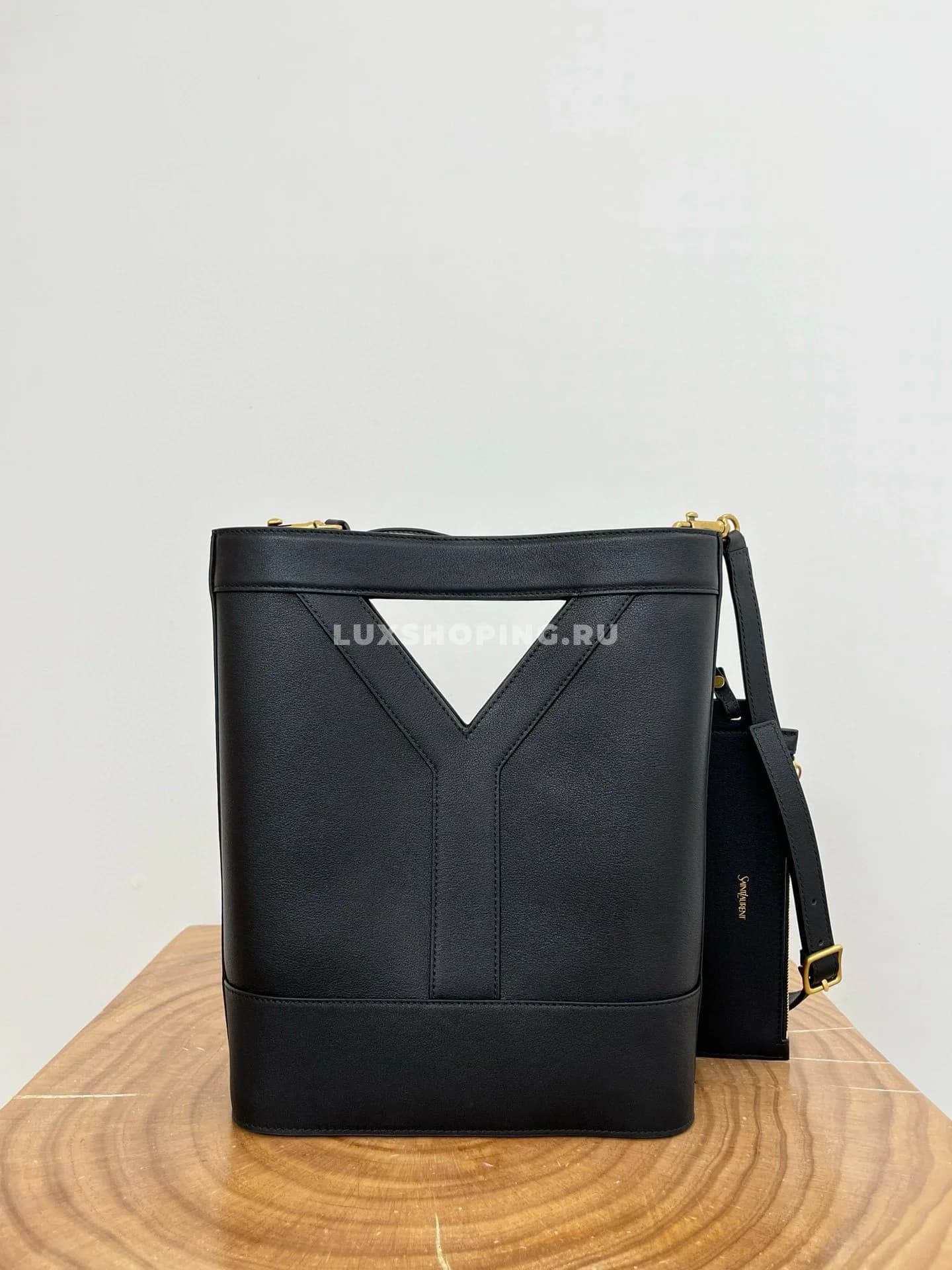 Saint Laurent Черная сумка Y - фото 2