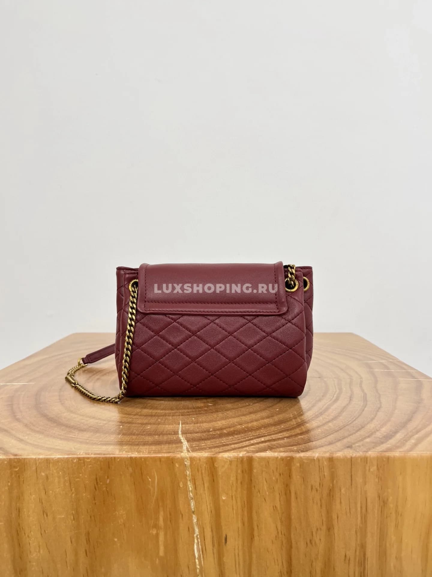 Saint Laurent Сумка Mini Nolita в цвете «спелый гранат» - фото 11