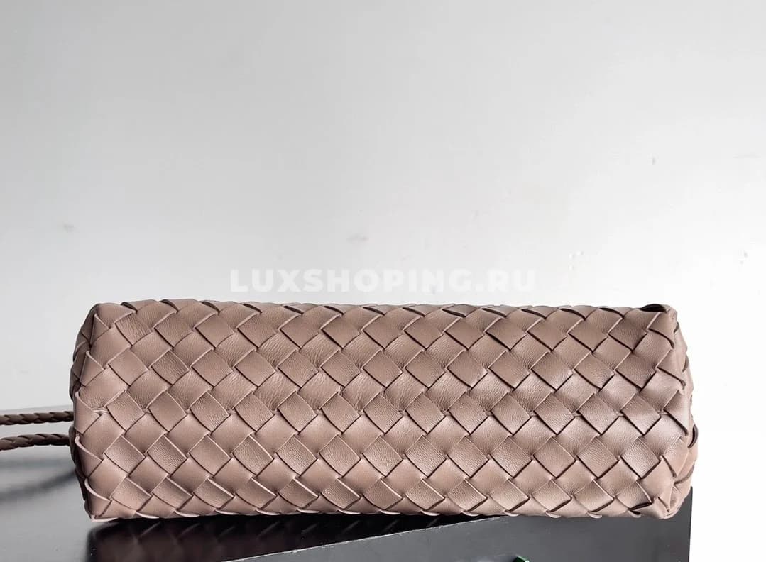 Сумка BOTTEGA VENETA ANDIAMO East-West бежевый - фото 7