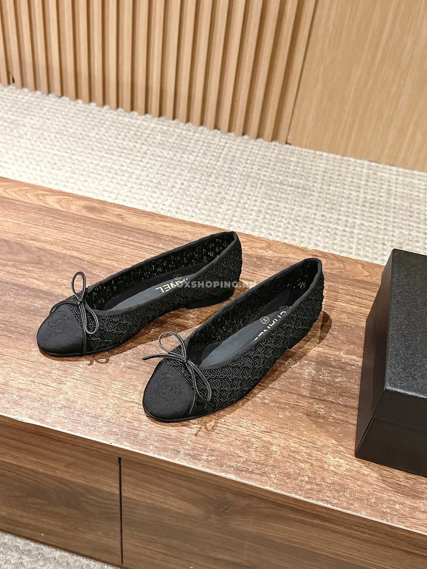 Балетки Chanel черные в классическом стиле - фото 4