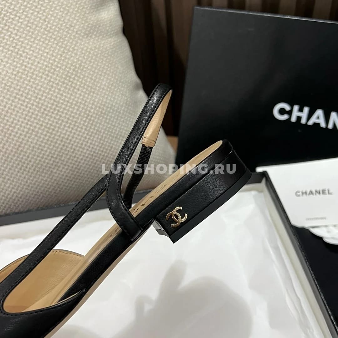 Босоножки Chanel черные на низкой платформе - фото 2