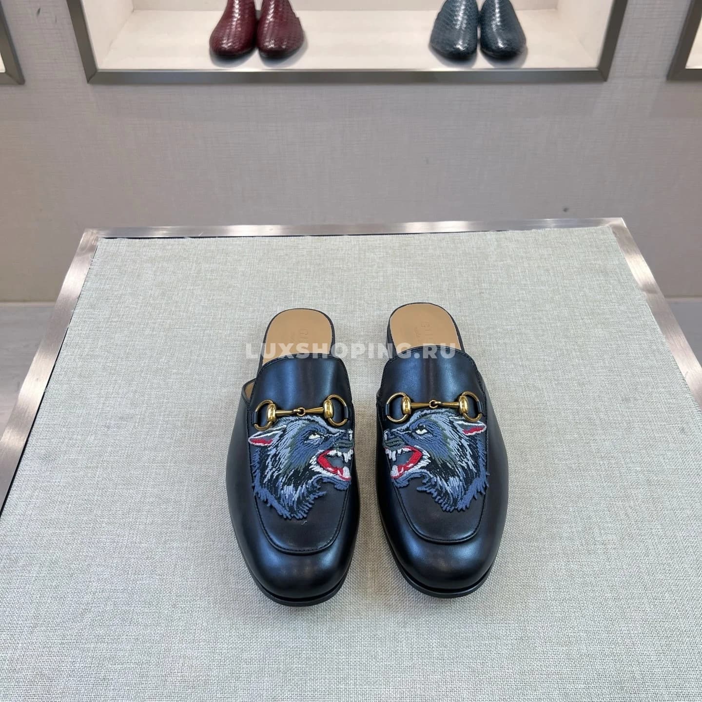 Сабо Gucci черные с волком - фото 2