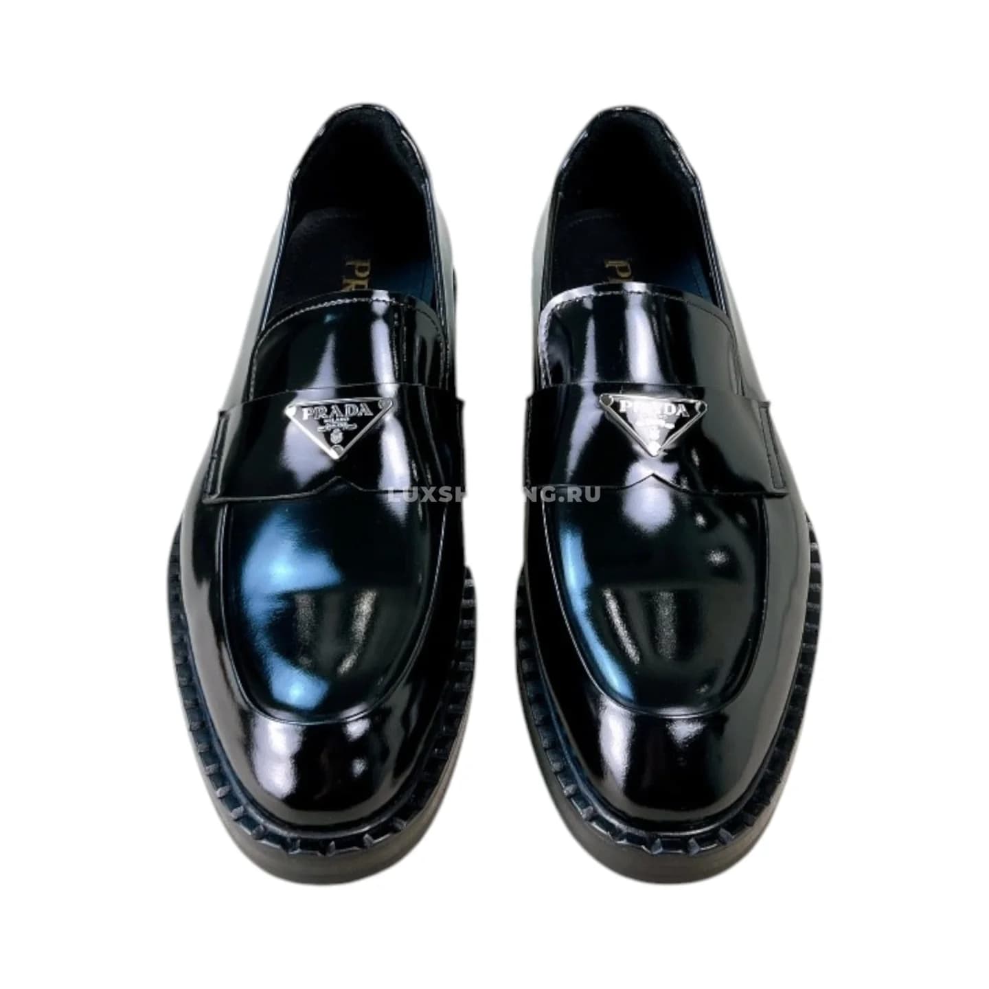 Туфли Prada с пряжкой и лого лакированные