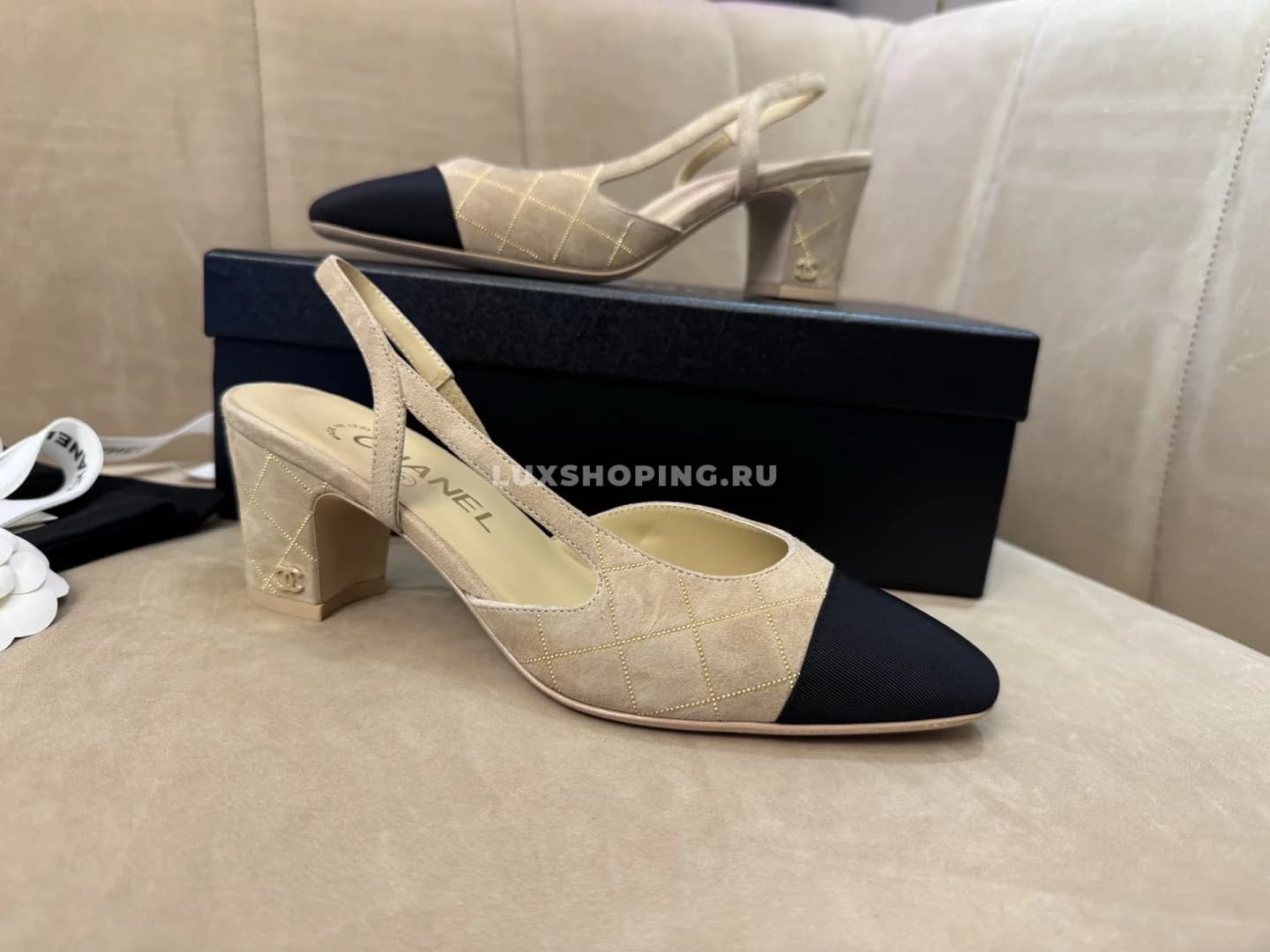 Босоножки Chanel на среднем каблуке бежевые - фото 3