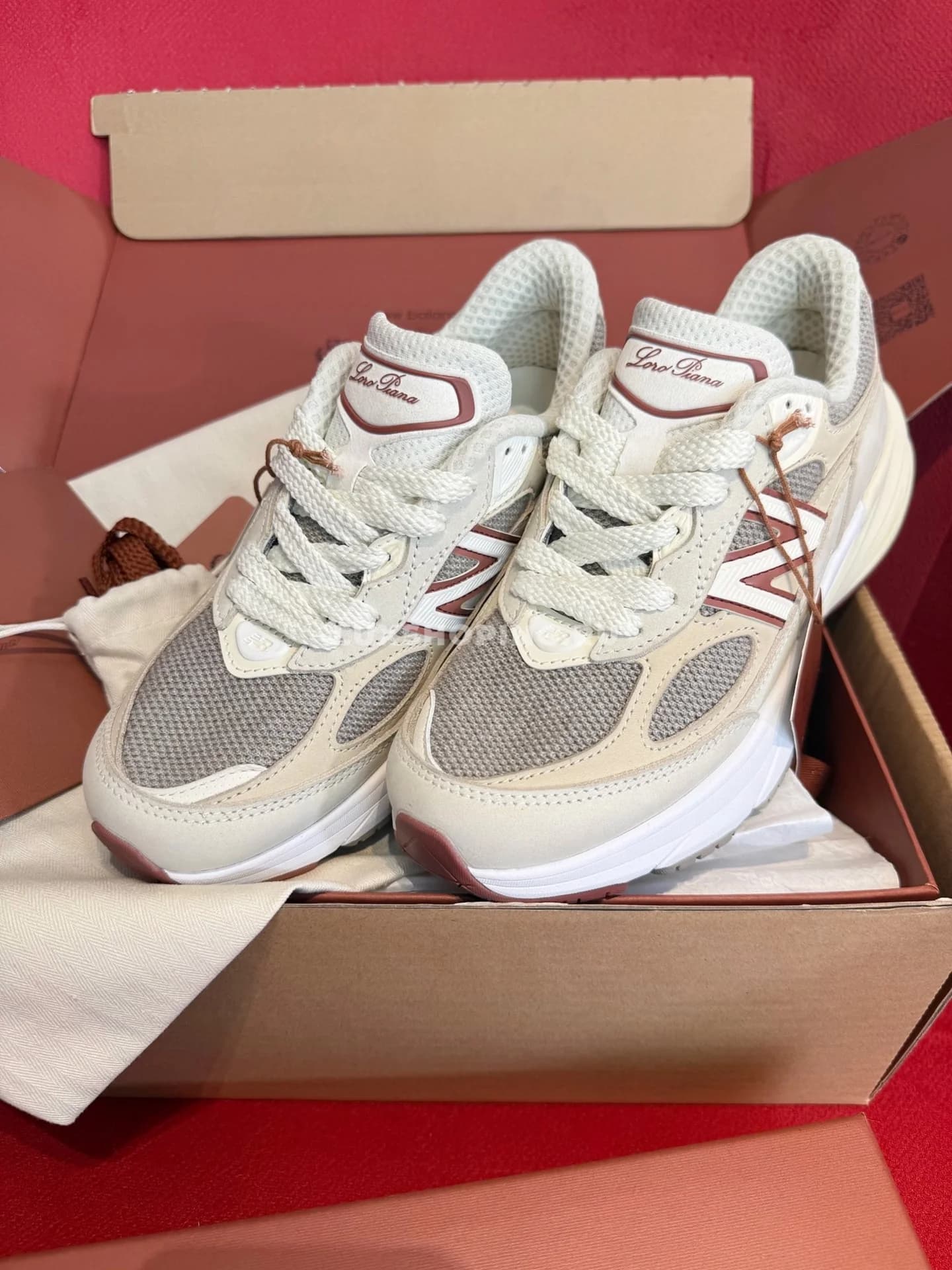 Кроссовки Loro Piana x New Balance 990v6 (унисекс) - фото 5