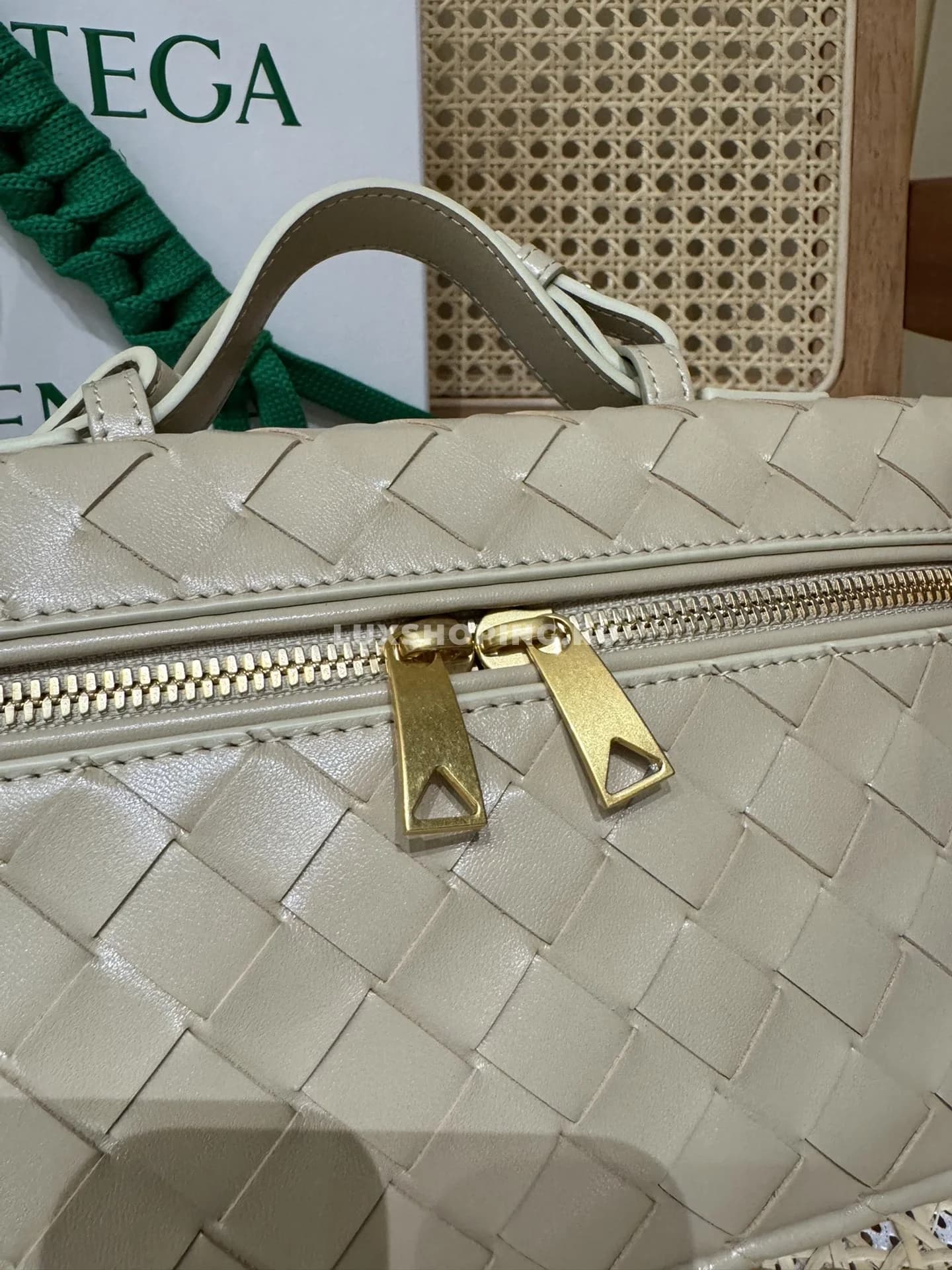 Сумка Bottega Veneta Bang Bang Sea Salt - фото 7