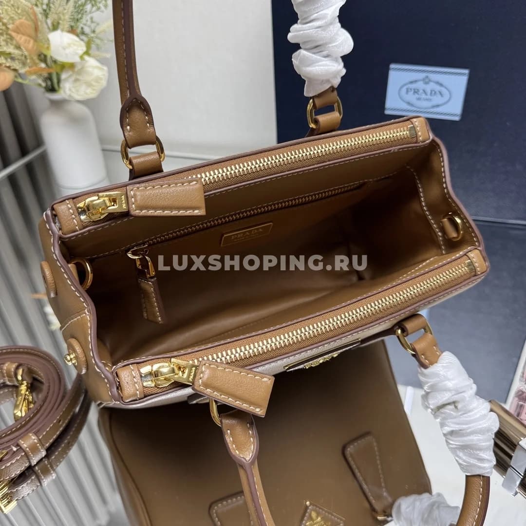Сумка Prada Galleria caramel 24,5×16,5×11 см - фото 4