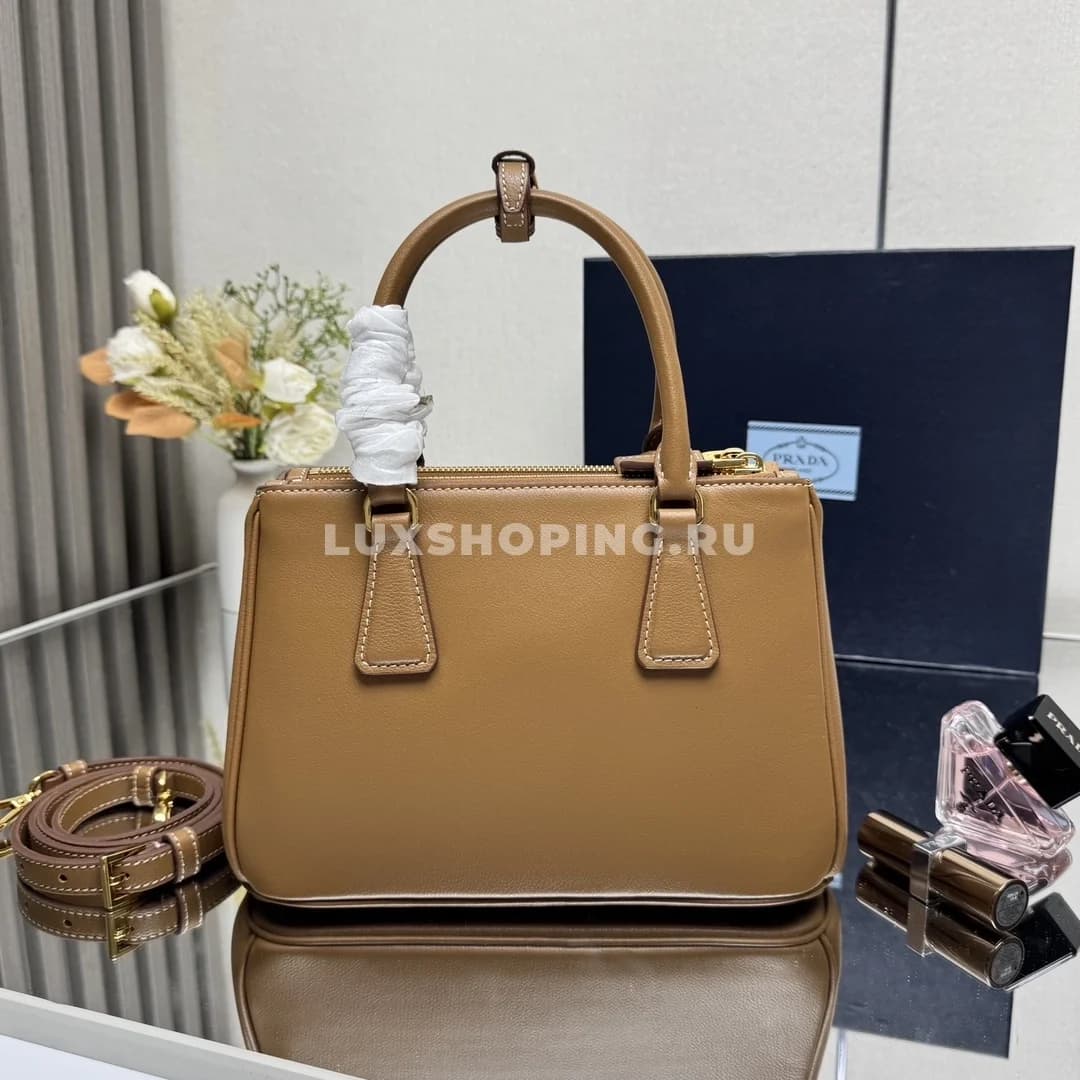Сумка Prada Galleria caramel 28×20×12 см - фото 6