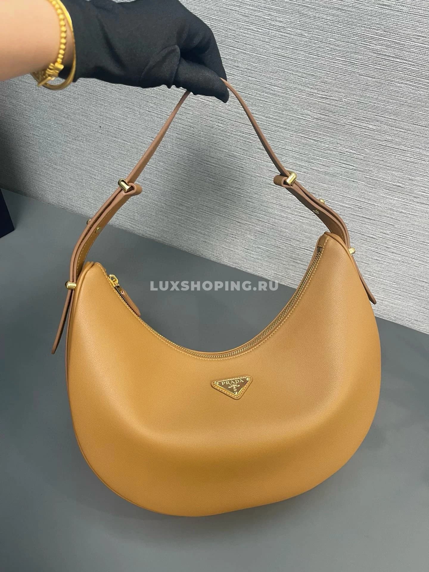 PRADA Moon Bag Карамель 35×22.5×8 см - фото 4